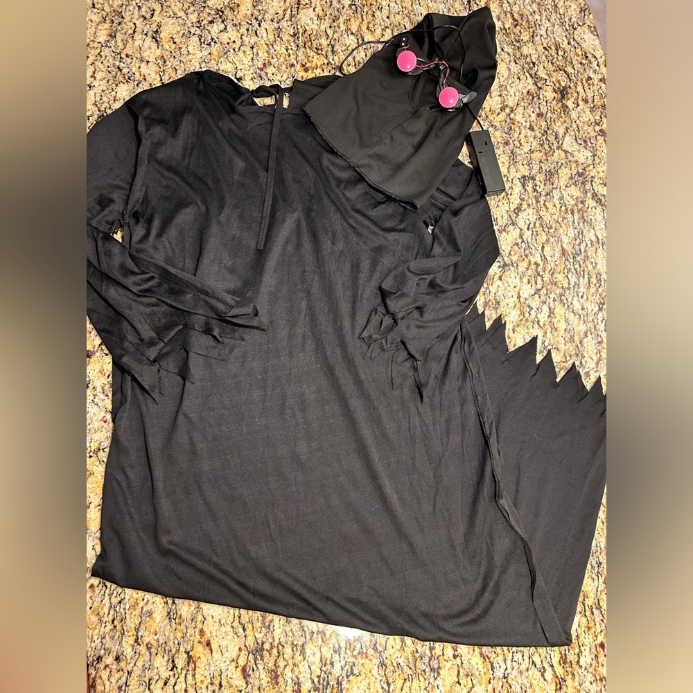 Grim Reaper Halloween Costume, Men’s Small/ Kids XL